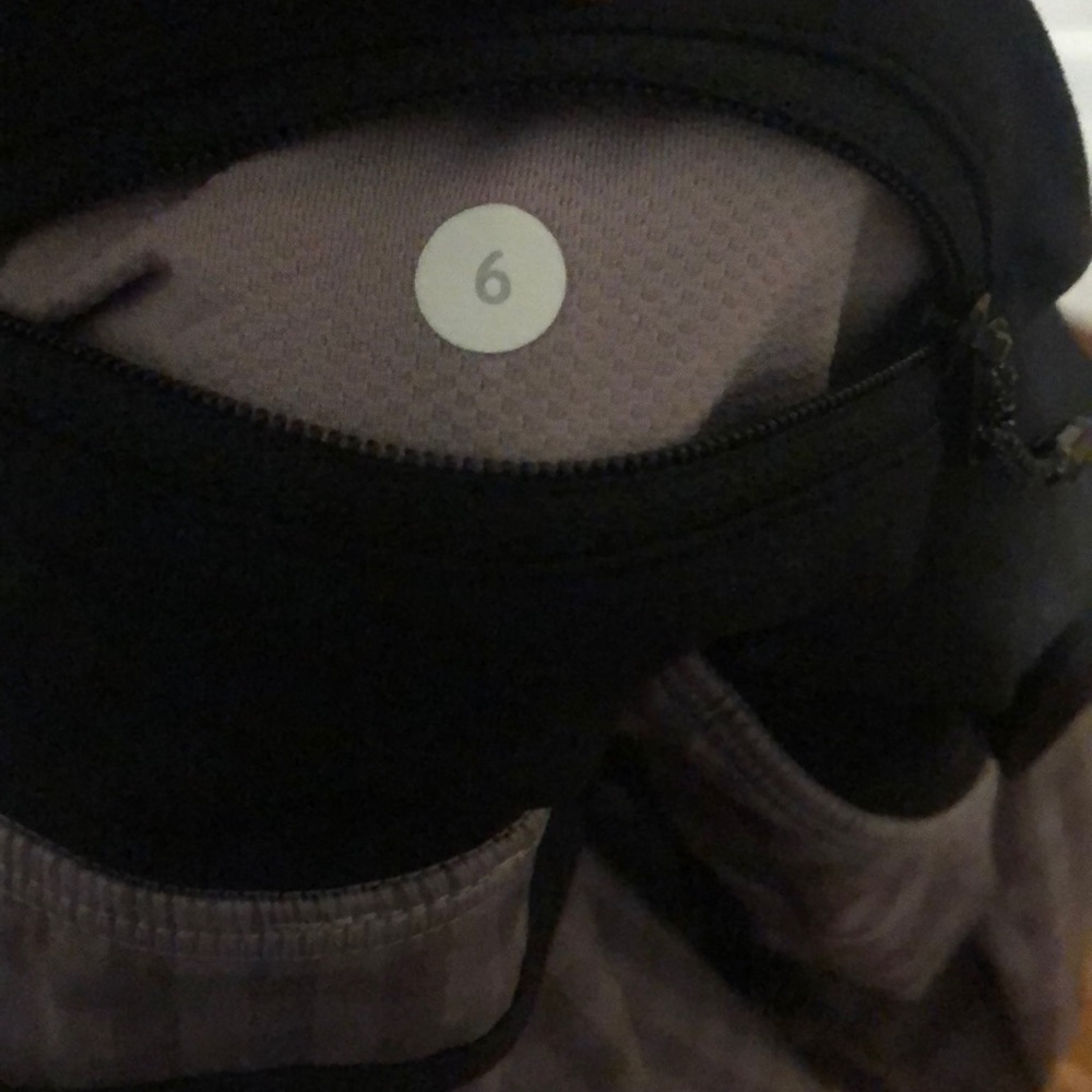 Lululemon Speed Up Short 4” Inseam - Picture 3 of 3